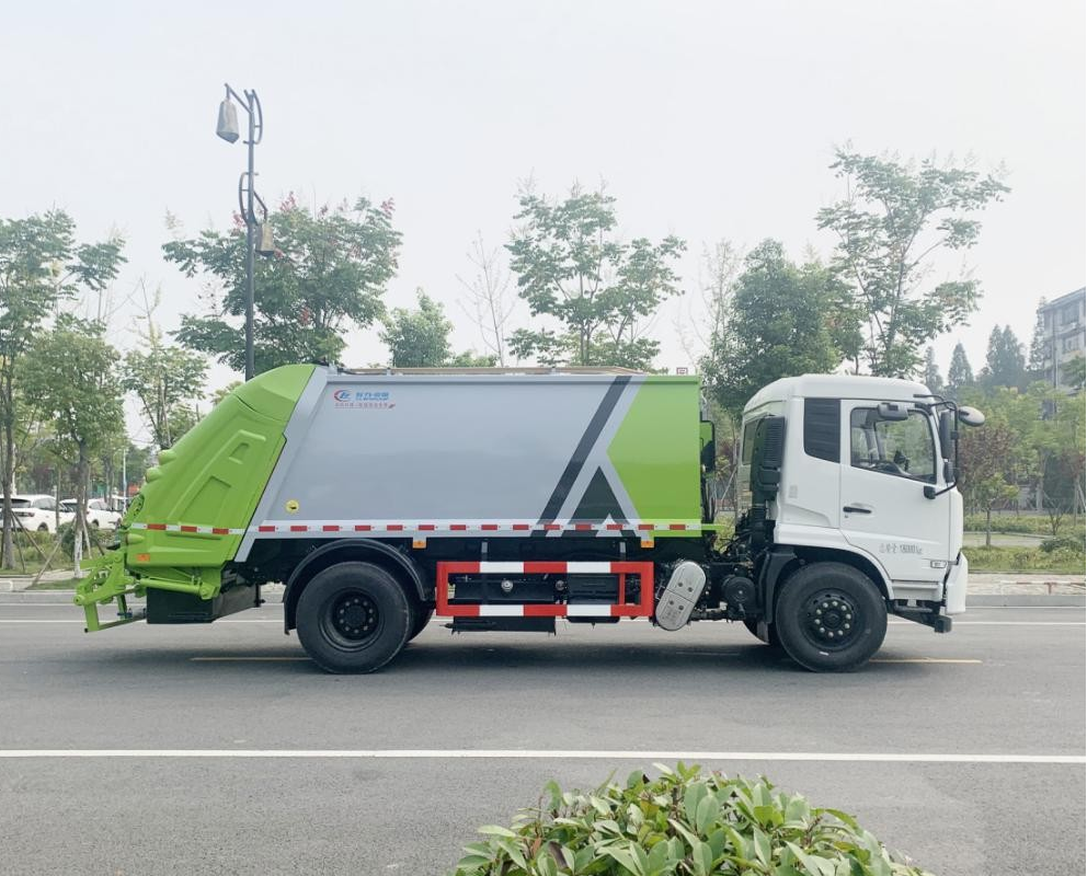 東風天錦壓縮垃圾車