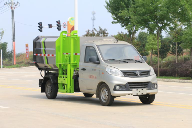 福田祥菱自裝卸式垃圾車