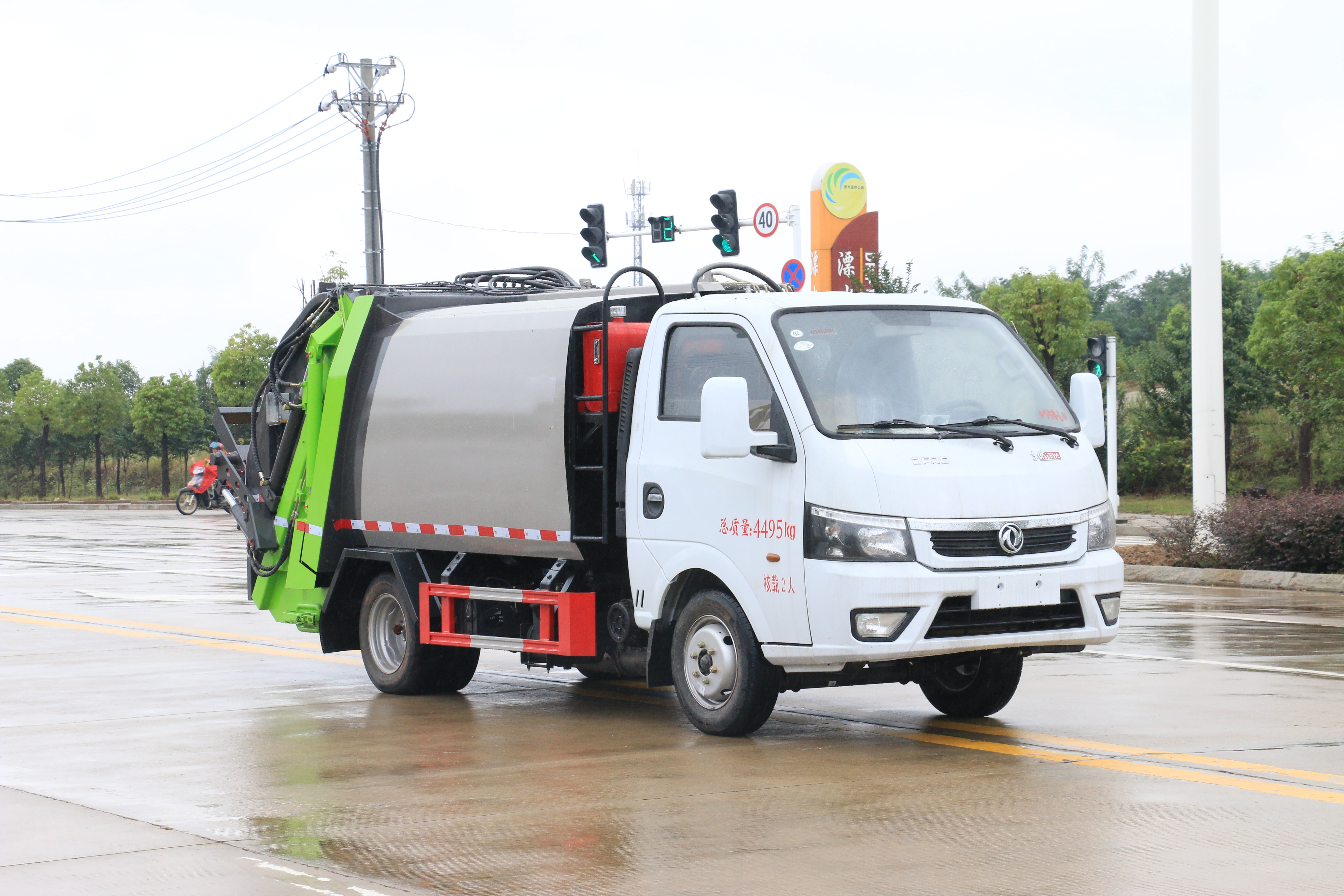 東風途逸壓縮式垃圾車（藍牌 地庫專用(yòng)）