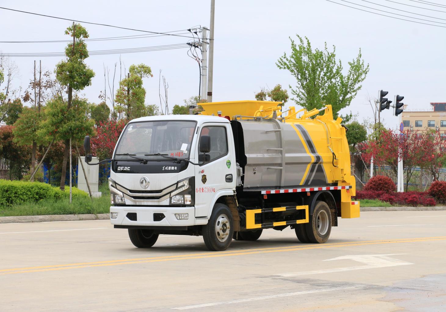 小多(duō)利卡餐廚垃圾車3308mm