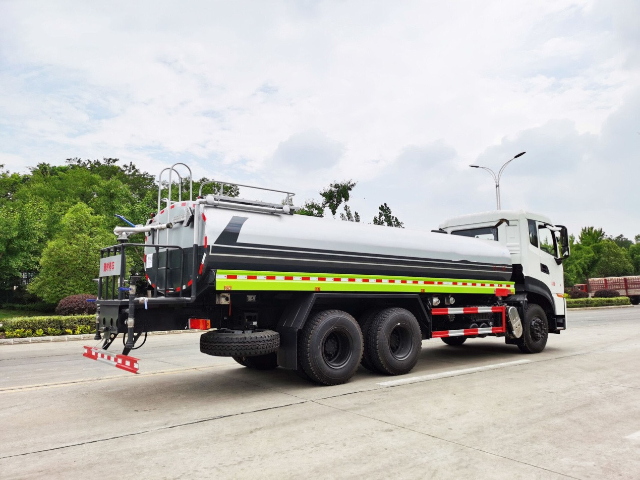 天龍後雙橋 18-20方灑水(shuǐ)車